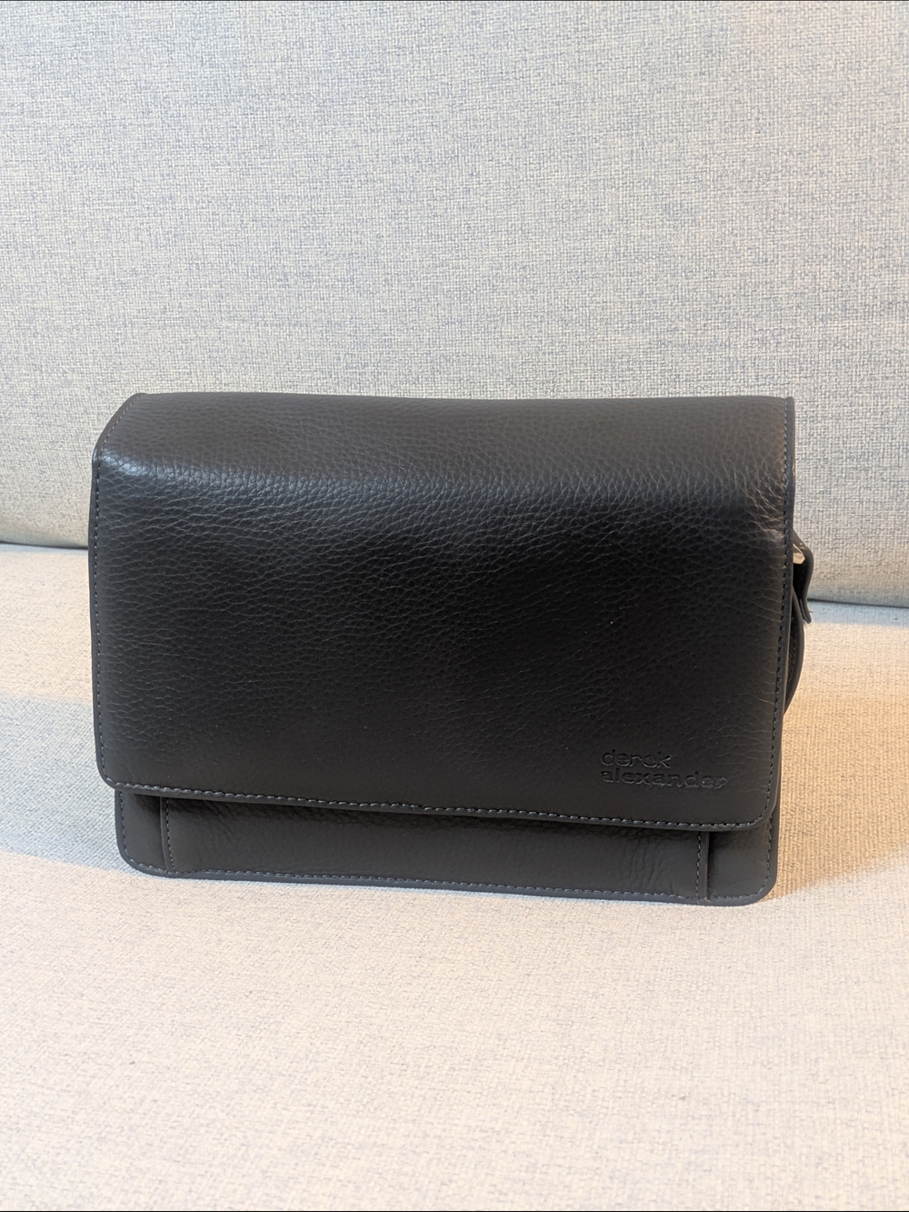 Derek Alexander Black Leather Crossbody Bag 5 Compartment Travel Purse